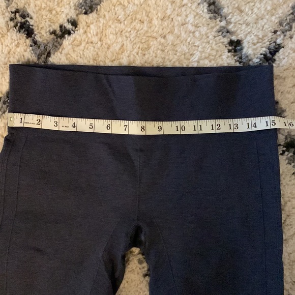 Barely used Lululemon. - Picture 4 of 5